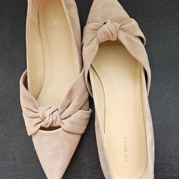 Via Spiga Tan Flats with Decorative Knot - Picture 4 of 5
